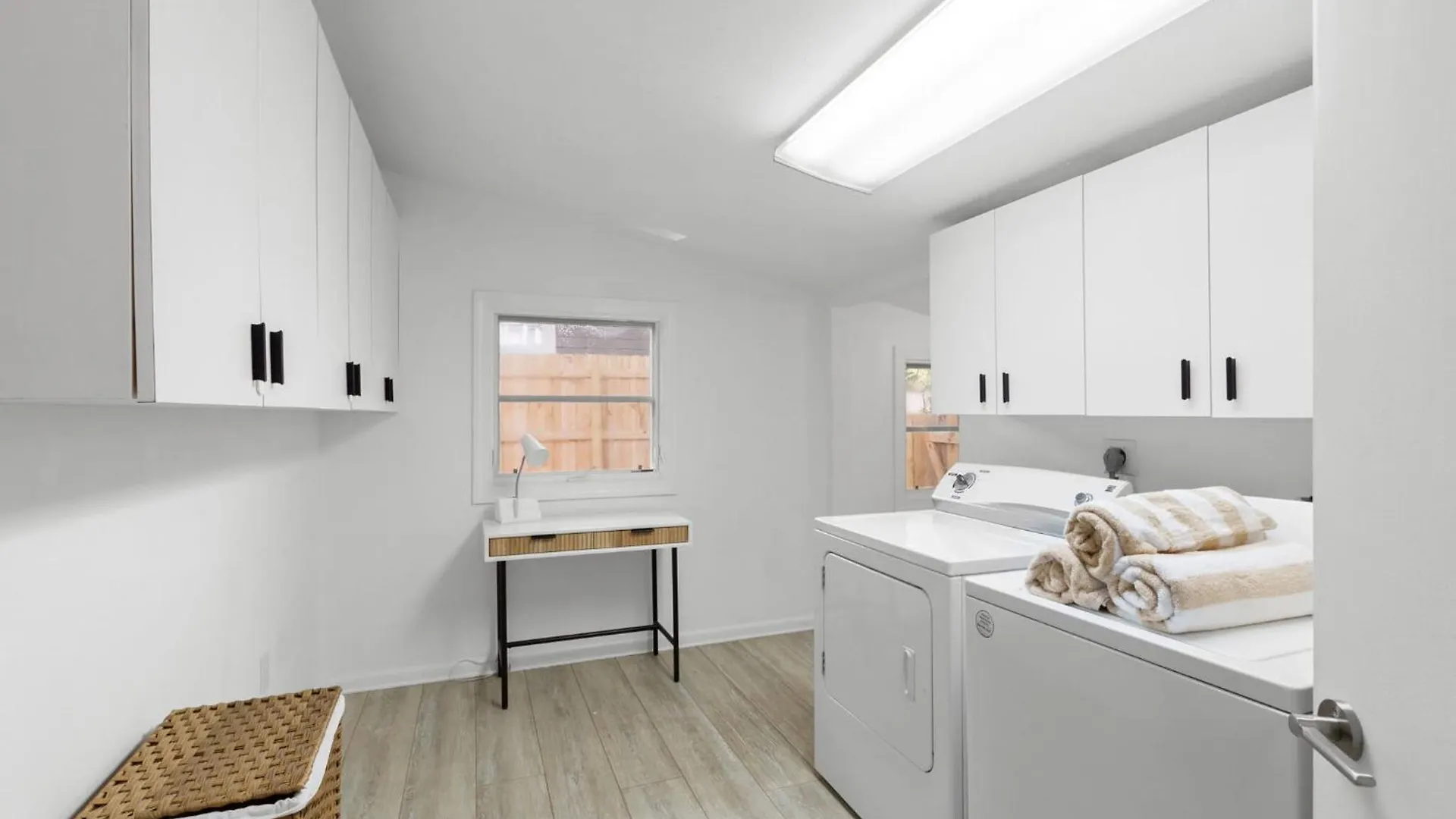 Hyde Out By Brightwild-Amazing Find In Hyde Park Villa Tampa 0*,  United States